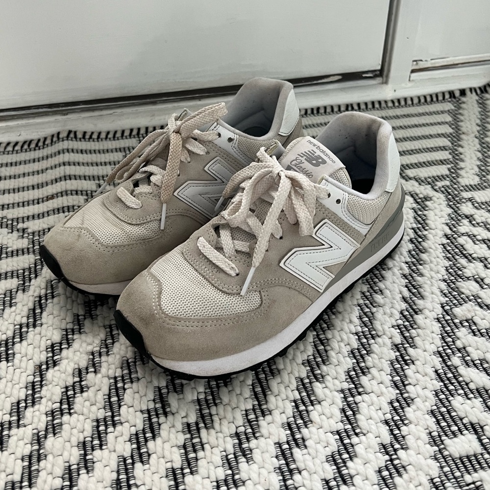 New Balance 574 Classics Size 8